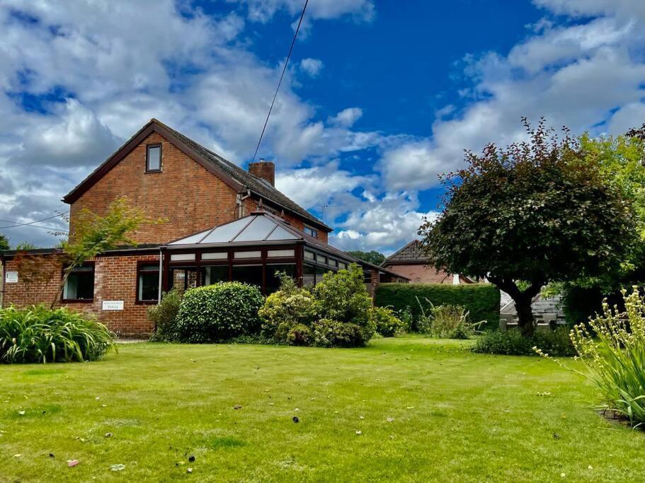 Arniss Farmhouse Fordingbridge Exterior foto