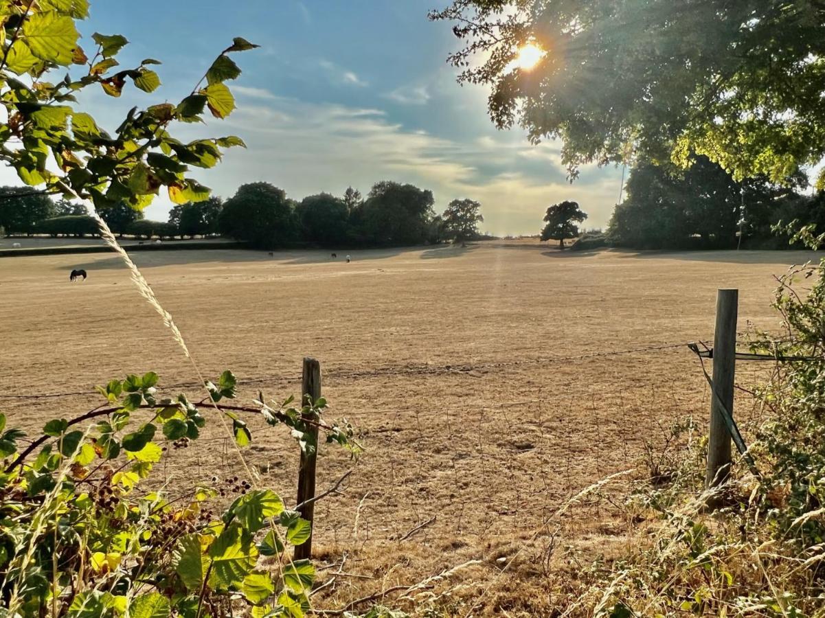 Arniss Farmhouse Fordingbridge Exterior foto